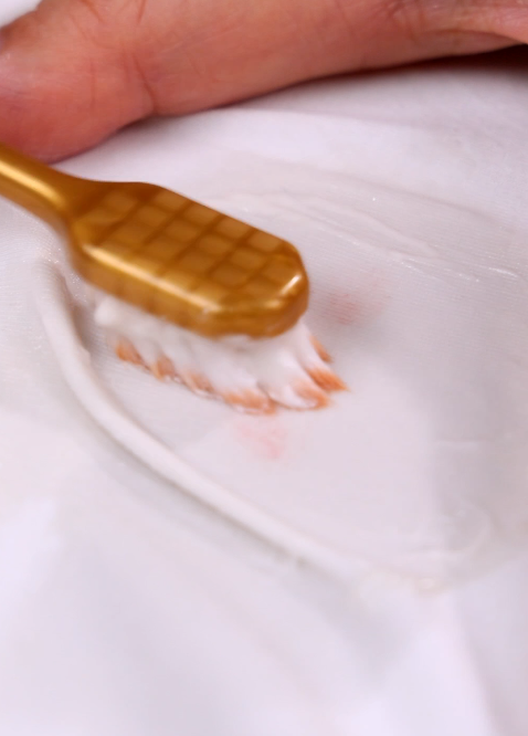 家居達人｜實測5種洗白衫天然方法 白醋去粉底漬、汗漬可用食鹽