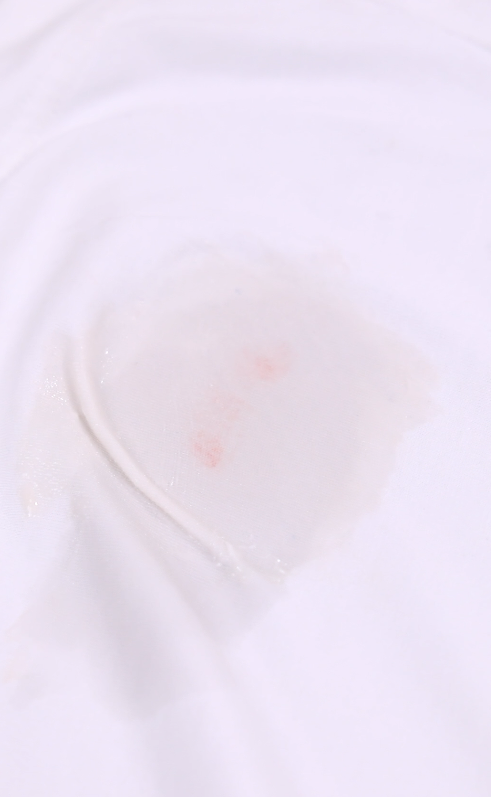 家居達人｜實測5種洗白衫天然方法 白醋去粉底漬、汗漬可用食鹽