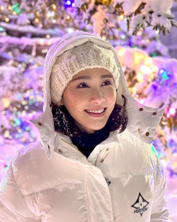 佘詩曼遊泰國罕曬比堅尼透視裝！49歲身材fit爆 網民激讚「世一美魔女」 