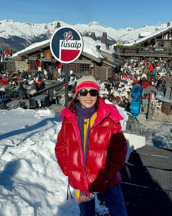 佘詩曼遊泰國罕曬比堅尼透視裝！49歲身材fit爆 網民激讚「世一美魔女」 