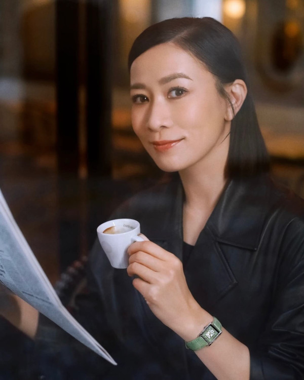 佘詩曼遊泰國罕曬比堅尼透視裝！49歲身材fit爆 網民激讚「世一美魔女」 