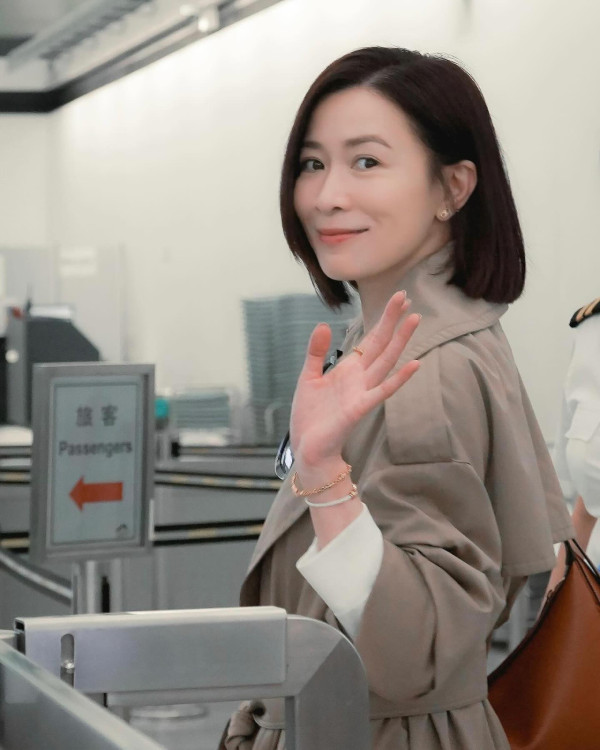 佘詩曼遊泰國罕曬比堅尼透視裝！49歲身材fit爆 網民激讚「世一美魔女」 