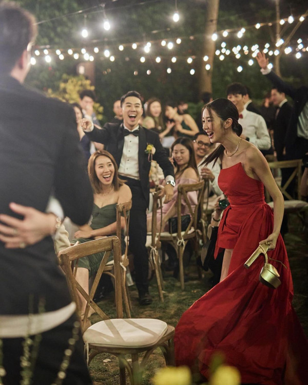 麥明詩與老公飛馬爾代夫度蜜月 被盛勁為「出賣」泳照:一早起身好正