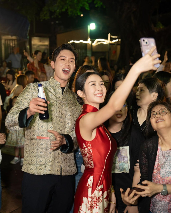 麥明詩盛勁為飛馬爾代夫度蜜月曬幸福合照 此行原來非二人世界 仲大手筆請埋…