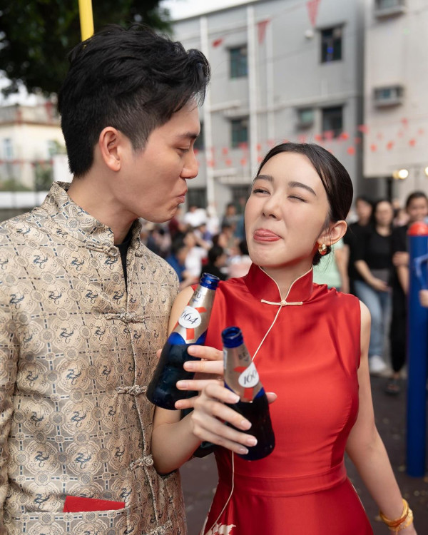 麥明詩盛勁為飛馬爾代夫度蜜月曬幸福合照 此行原來非二人世界 仲大手筆請埋…