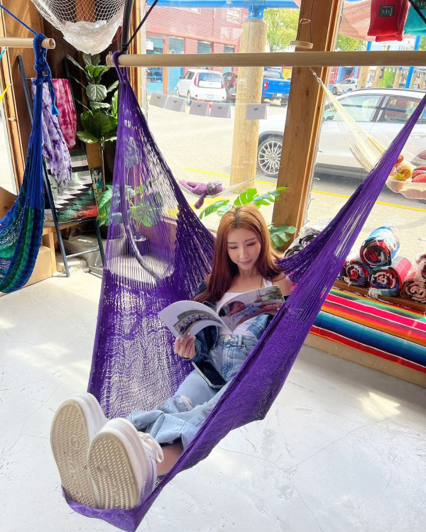 35歲女歌手譚嘉儀遊美國日日性感上陣 搭Uber竟意外收穫fans勁開心