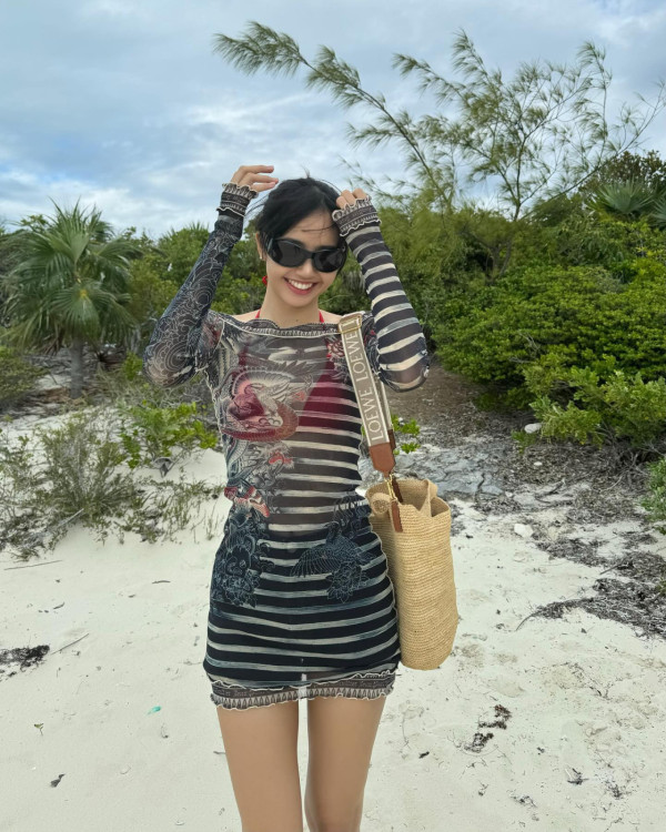 Lisa見面會短到嚇親粉絲 演出只唱5首歌 網民：早知當初睇瘋馬秀 