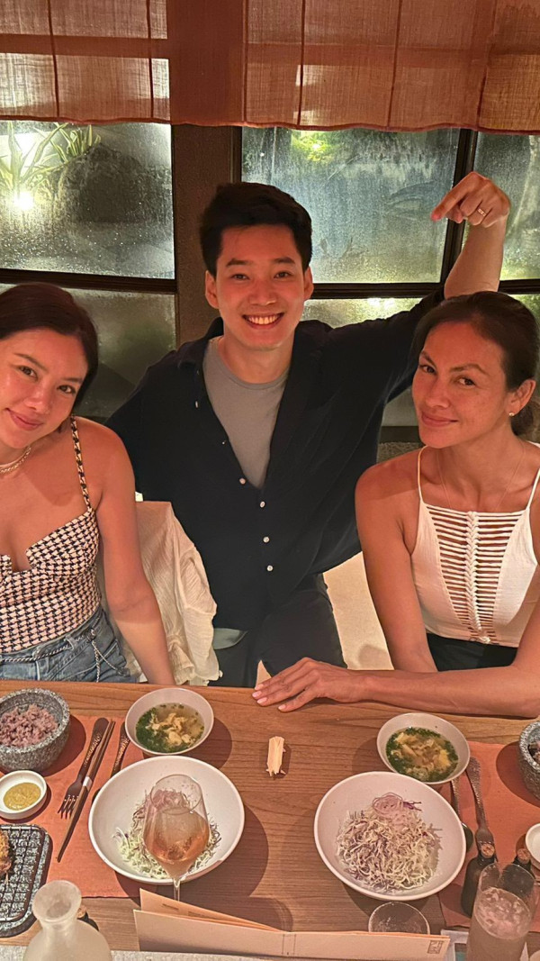 樂基兒離婚後轉行做瑜伽導師 飛峇里曬水著盡展fit爆身材 