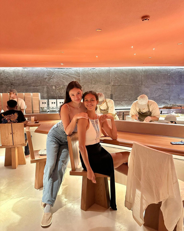 樂基兒離婚後轉行做瑜伽導師 飛峇里曬水著盡展fit爆身材 