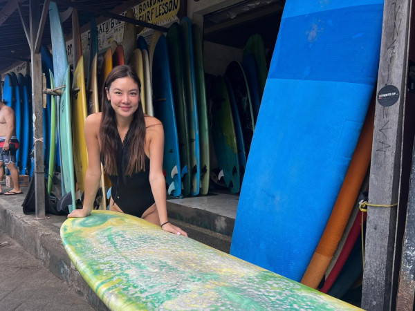 樂基兒離婚後轉行做瑜伽導師 飛峇里曬水著盡展fit爆身材 