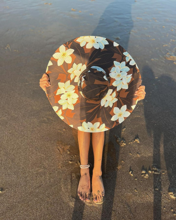 樂基兒離婚後轉行做瑜伽導師 飛峇里曬水著盡展fit爆身材 