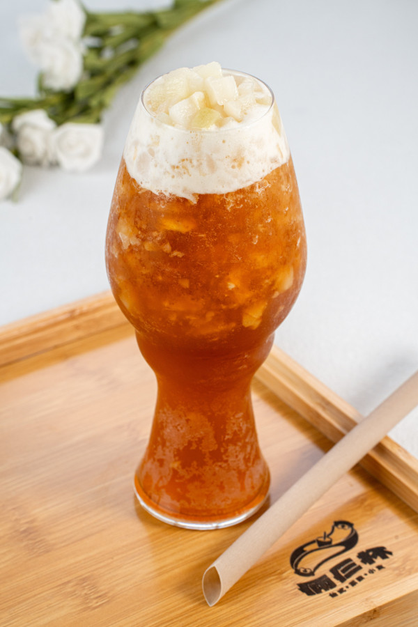 尖沙咀新開台式茶飲店「倆仨杯」   丸⼦抹茶沙冰／⽩桃烏龍／冰糖滷⽔小食