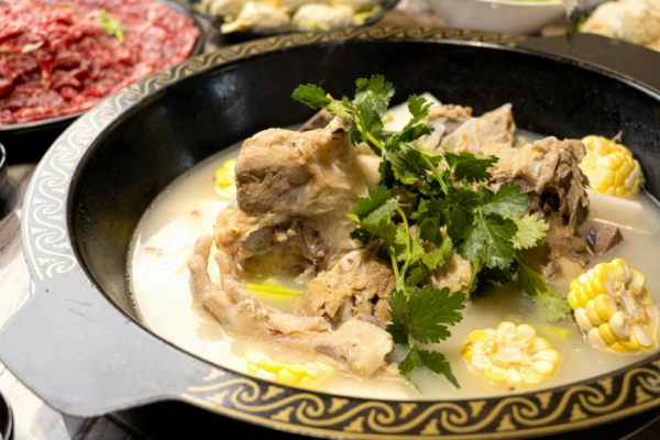 大埔新開復古風地道大排檔   豬肚豬筒骨煲／扣肉芝士鍋／鮮果咕嚕肉／啤酒戰鬥碗