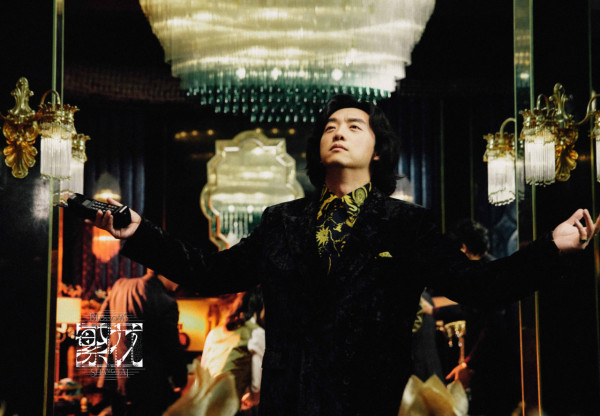 48歲性感女神開胸晚裝曬完美身材 老公親證「事業線巨大」 林熙蕾分享三大保養秘訣 