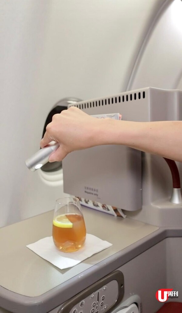 【獨家優惠碼最高減0】記者試坐!香港航空商務艙 | 180座躺平座椅、遨堂貴賓室、機上熱食