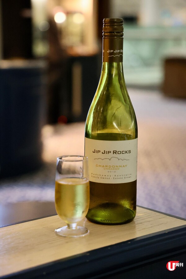 【獨家優惠碼最高減0】記者試坐!香港航空商務艙 | 180座躺平座椅、遨堂貴賓室、機上熱食