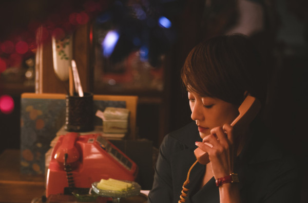 48歲性感女神開胸晚裝曬完美身材 老公親證「事業線巨大」 林熙蕾分享三大保養秘訣 