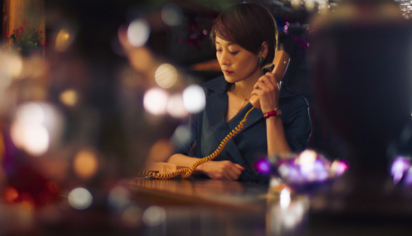 48歲性感女神開胸晚裝曬完美身材 老公親證「事業線巨大」 林熙蕾分享三大保養秘訣 