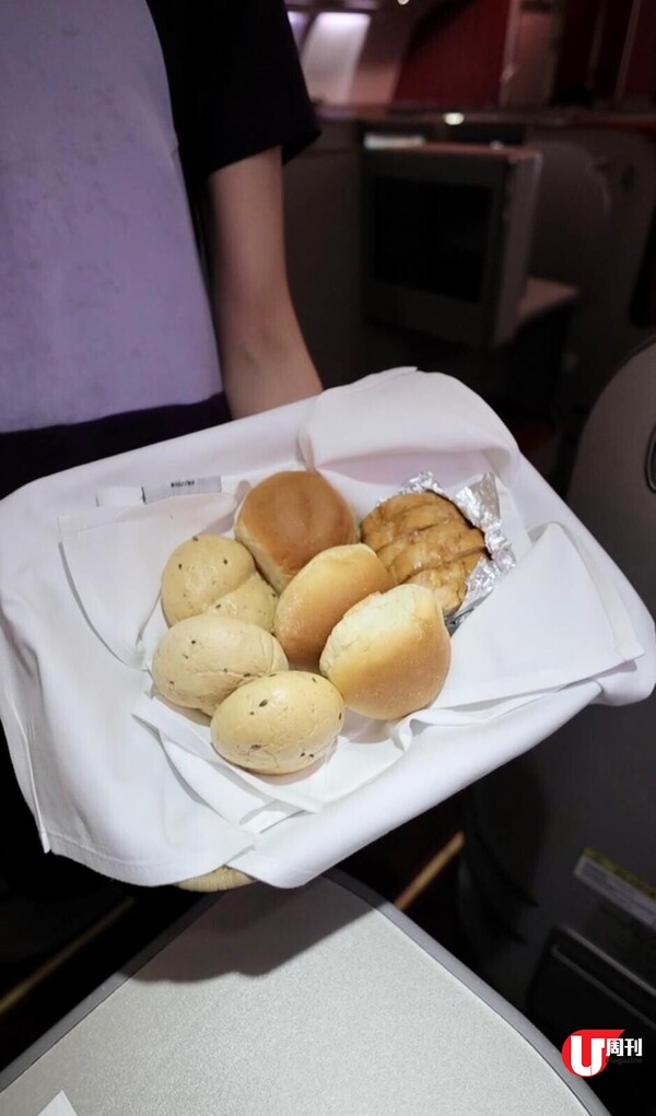 【獨家優惠碼最高減0】記者試坐!香港航空商務艙 | 180座躺平座椅、遨堂貴賓室、機上熱食