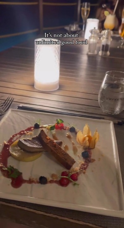 麥明詩盛勁為飛馬爾代夫度蜜月曬幸福合照 此行原來非二人世界 仲大手筆請埋…