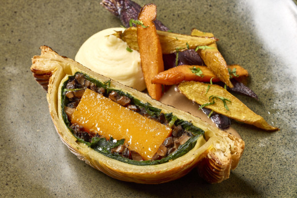 尖沙咀海景餐廳Hue Dining推出父親節餐飲   波士頓龍蝦／西冷牛扒／羊肋骨