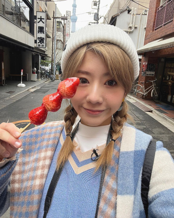 鞏姿希遊東京迪士尼興奮拍片 公然女廁內偷影遊客被網民鬧爆冇常識 