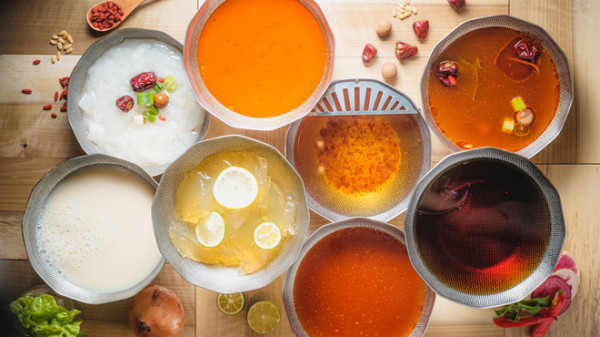 香港逾15間必食打邊爐推介  唱K火鍋／任食雞煲／過江龍台式火鍋／港式沙嗲鍋／重慶麻辣火鍋