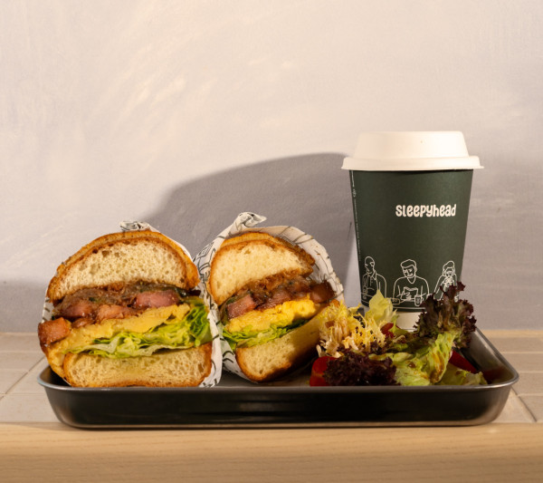 灣仔新開茶餐廳風味咖啡吧「矇茶茶」   沙嗲牛肉包／菠蘿叉燒包／港式奶茶／歡樂時光優惠