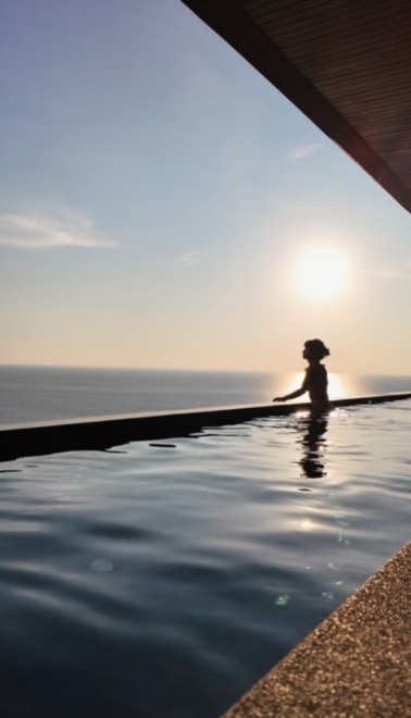 前TVB小花遊布吉罕曬事業線 噴血泳照網友睇到心心眼