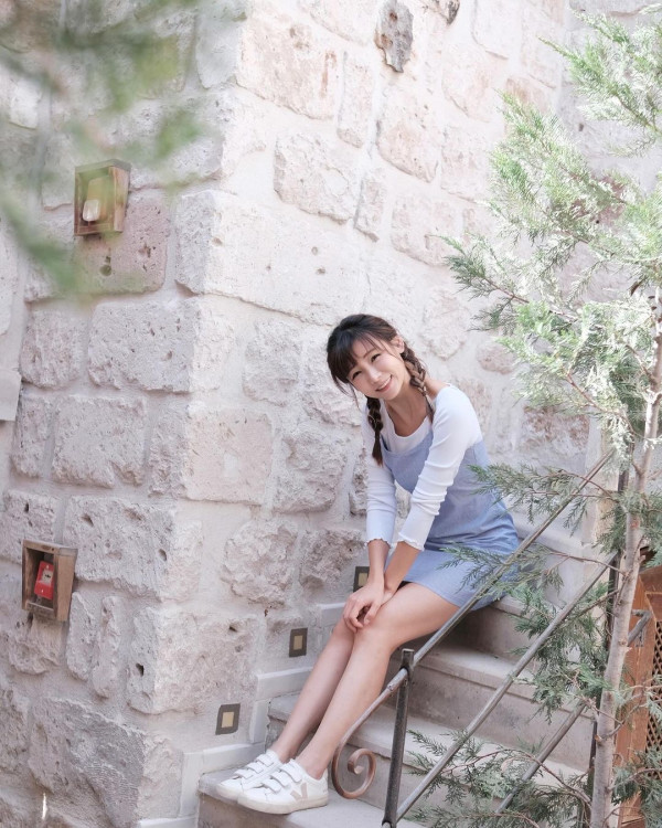 簡淑兒性感現身泰國音樂節 罕曬深長事業線 力撼咪神陳婉衡！ 