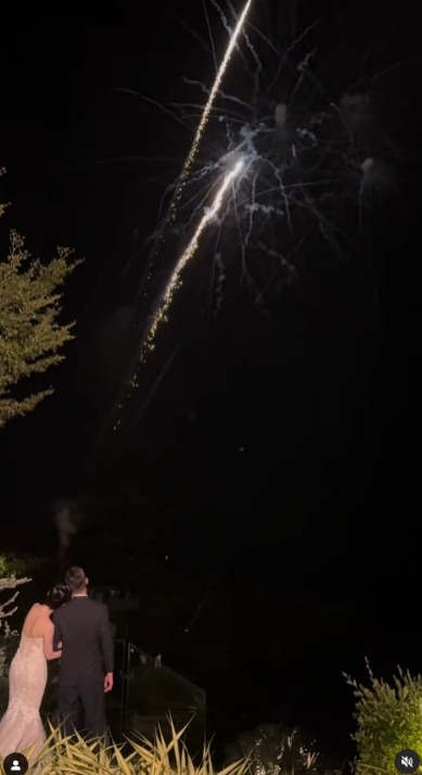 關楚耀老婆冰島零下5度浸溫泉 泳裝上陣大曬事業線有睇頭 