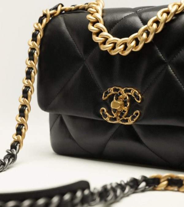 CHANEL手袋2024推介2：CHANEL 19 手袋/圖片來源 : CHANEL 官網