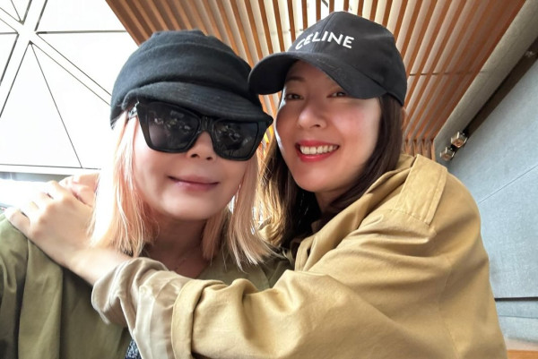 唐詩詠日本環球影城被巧遇親民自拍 皮膚真實狀態曝光 網友讚gfable 