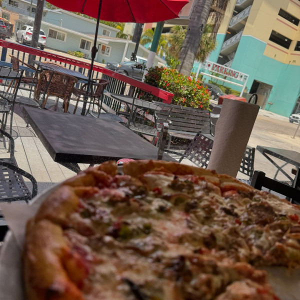 港台瑜伽女神外遊性感大解放！穿比堅尼行超市騷噴血身材派福利 