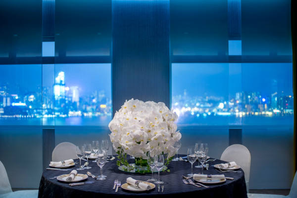 香港柏寧酒店 180度飽覽維港及維園美景