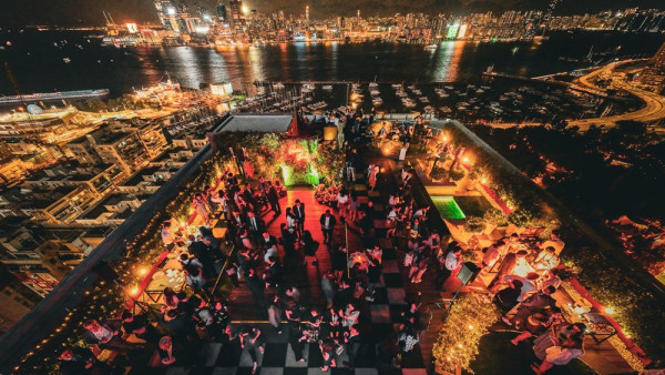 香港柏寧酒店 180度飽覽維港及維園美景