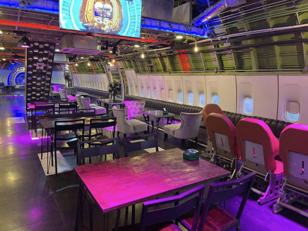 747 Cafe是一間由退役巨無霸波音747客機改造而成的咖啡店。（圖片來源：Facebook@747 Cafe）