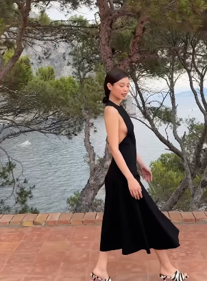 Jennie出席婚禮衣著被批唔尊重!粉絲即護航解釋背後原因!