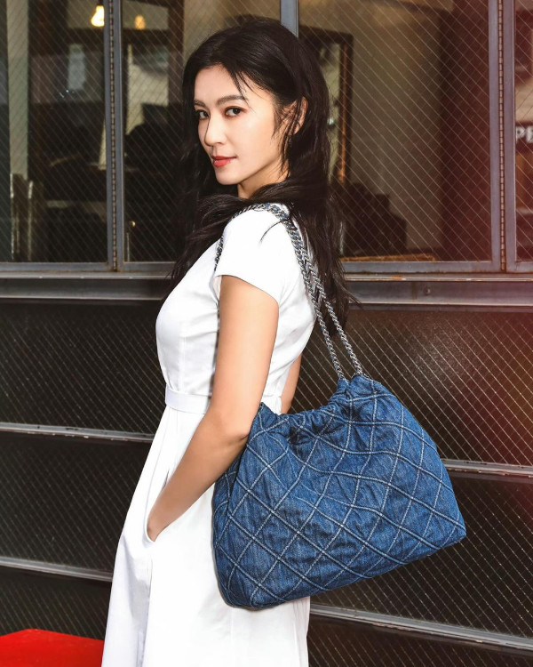 陳豪陳茵媺結婚周年甜蜜遊韓國 影韓式沙龍照遭重手P圖驚變「白面oppa」 