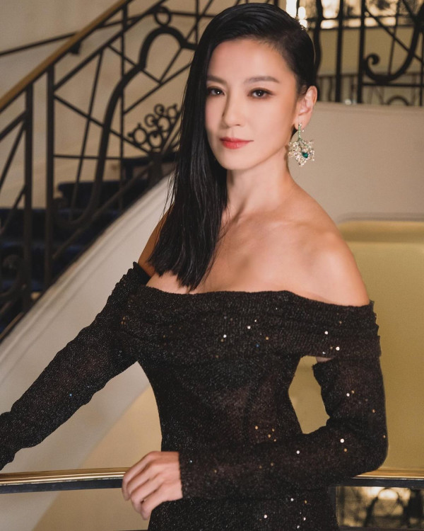 陳豪陳茵媺結婚周年甜蜜遊韓國 影韓式沙龍照遭重手P圖驚變「白面oppa」 