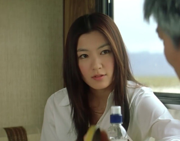 48歲性感女神開胸晚裝曬完美身材 老公親證「事業線巨大」 林熙蕾分享三大保養秘訣 