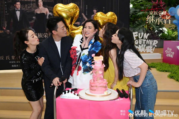 佘詩曼罕曬泳衣照大騷長腿 與「七魔女」閨密出遊獨欠一人 