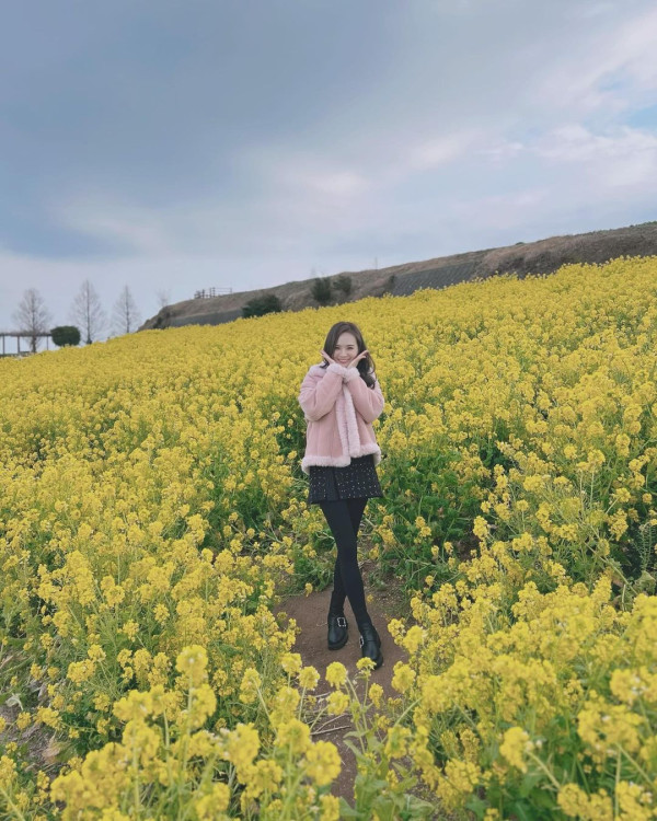 蔡嘉欣孖陳詩欣西班牙旅行飛足半個月 同行原來仲有索家姐 身形禾稈冚珍珠 