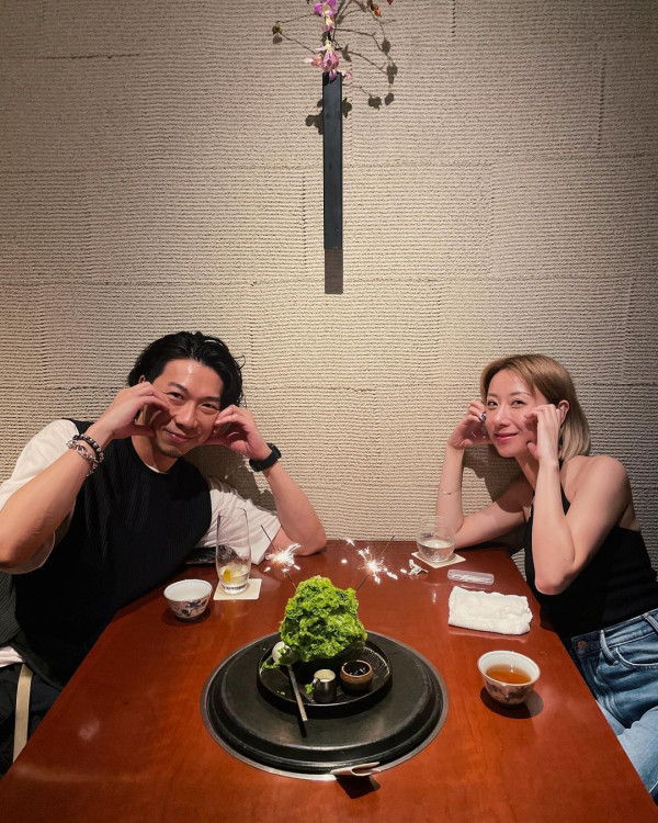 泳兒飛英國與黃偉文聚會 被指撞樣木乃伊：可能係我前世 