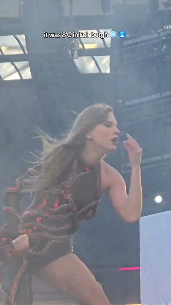 Taylor Swift演唱會敬業吃鼻涕畫面瘋傳！零下10度表演服裝單薄 