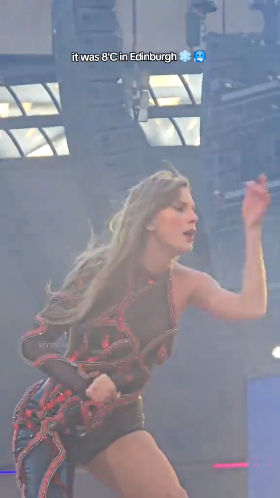 Taylor Swift演唱會敬業吃鼻涕畫面瘋傳！零下10度表演服裝單薄 
