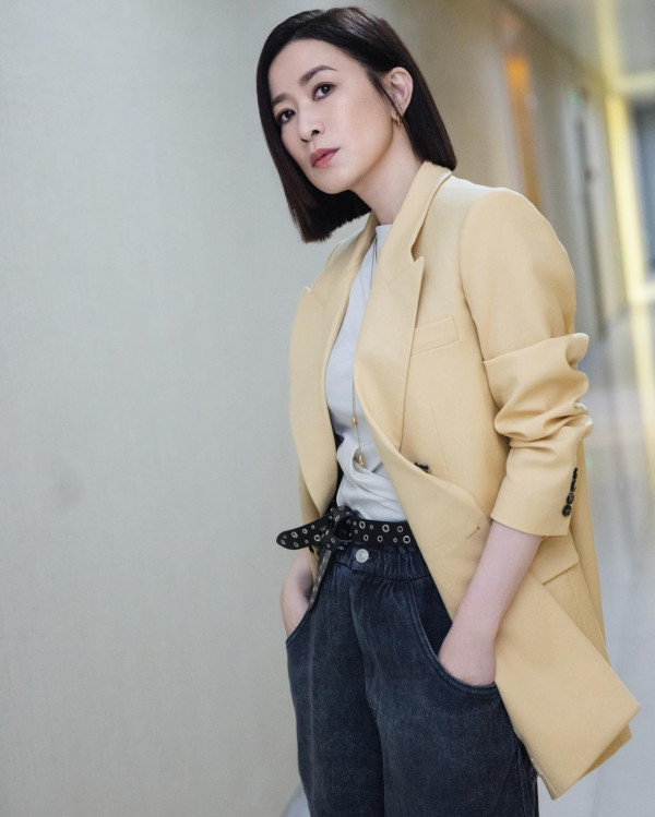 佘詩曼遊泰國罕曬比堅尼透視裝！49歲身材fit爆 網民激讚「世一美魔女」 