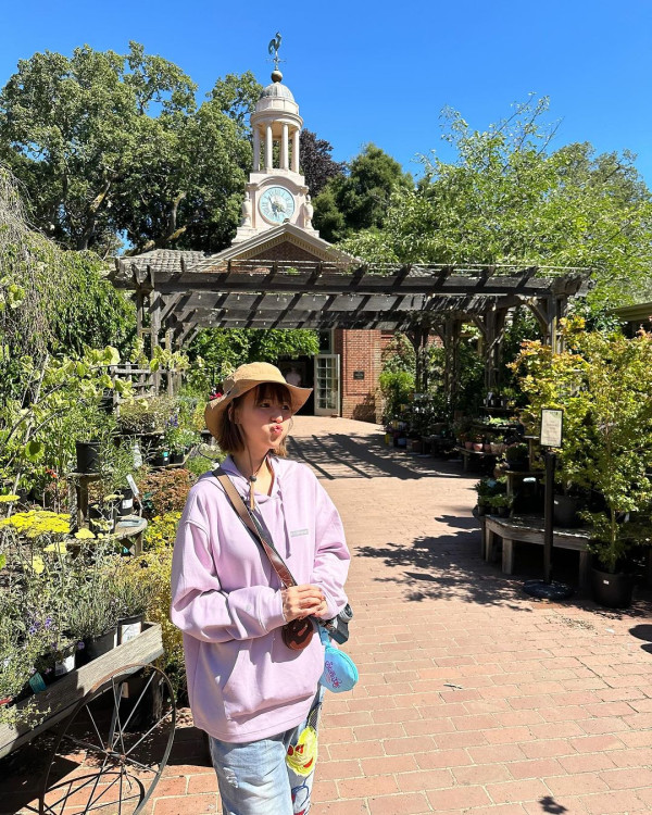 孫慧雪美國旅行再解鎖湊仔新技能 每日孭住細仔四圍走 網友戥佢辛苦