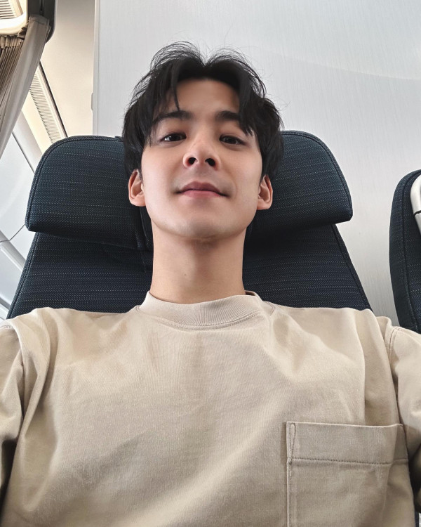 余德丞買手信又「出事」？精選德國禮物被嘲似鞋墊 真身原來是... 