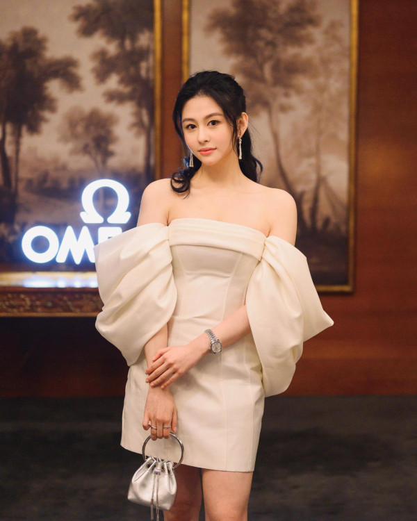 香港「最美星二代」4. 邱淑貞女兒-沈月Ayla / 圖片來源: IG@yuetyuetxx 香港「最美星二代」4. 邱淑貞女兒-沈月Ayla / 圖片來源: IG@yuetyuetxx